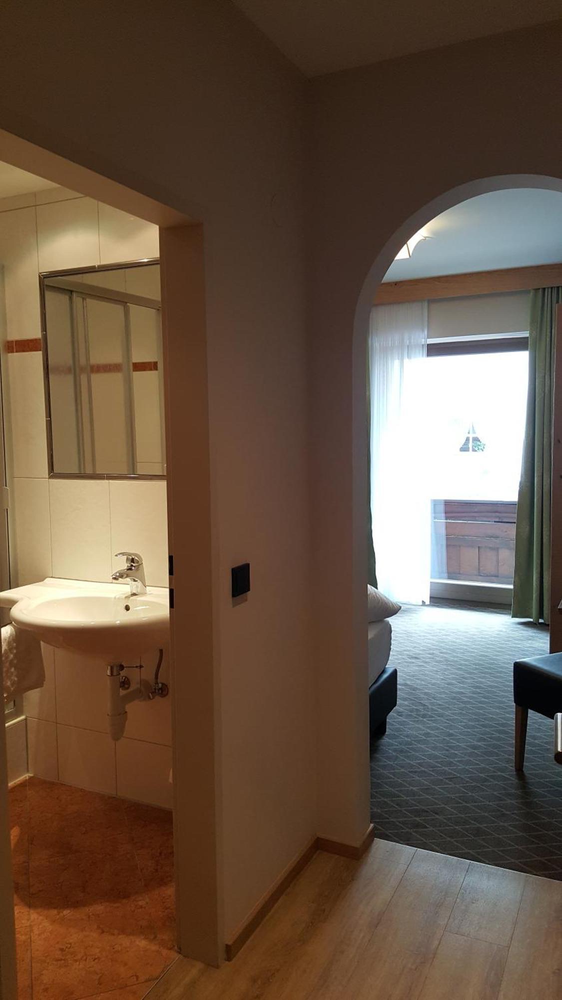 Hotel Mozart Landeck Zewnętrze zdjęcie