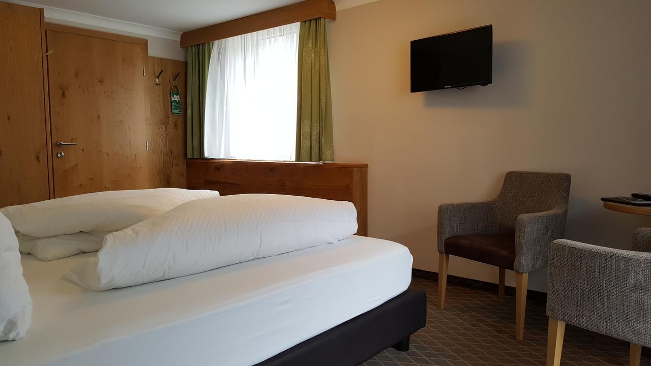 Hotel Mozart Landeck Zewnętrze zdjęcie