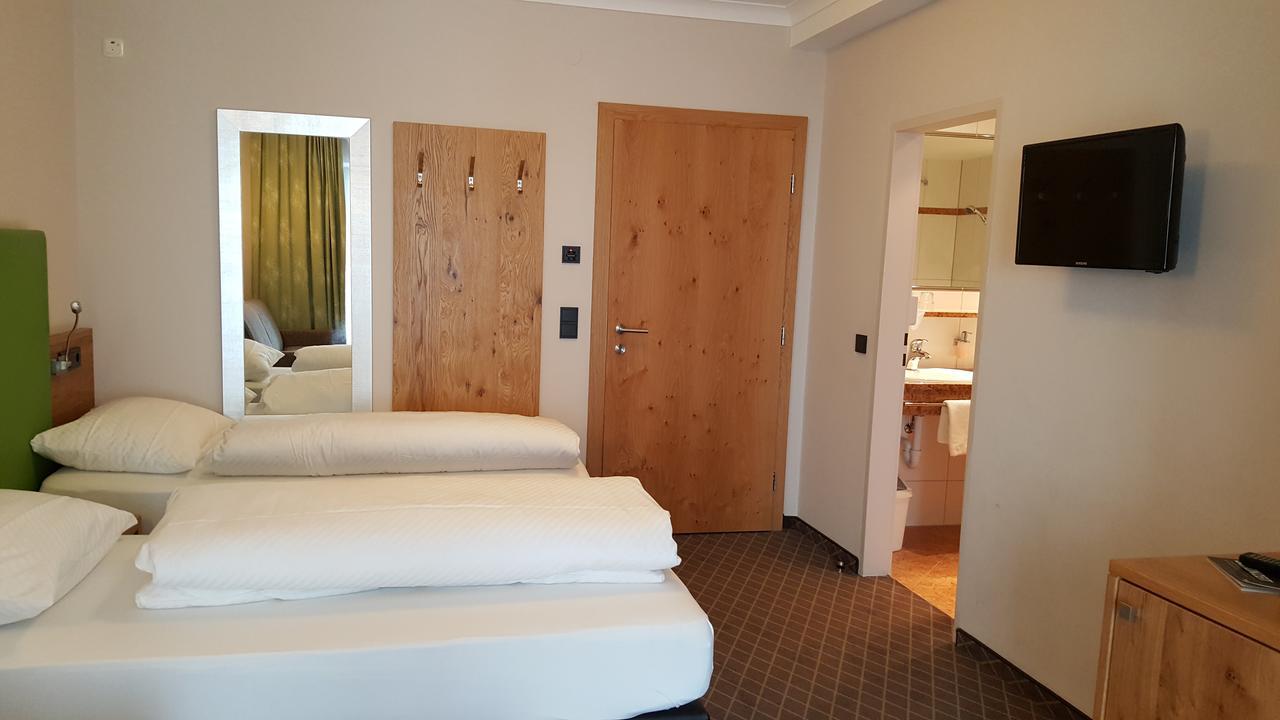 Hotel Mozart Landeck Zewnętrze zdjęcie