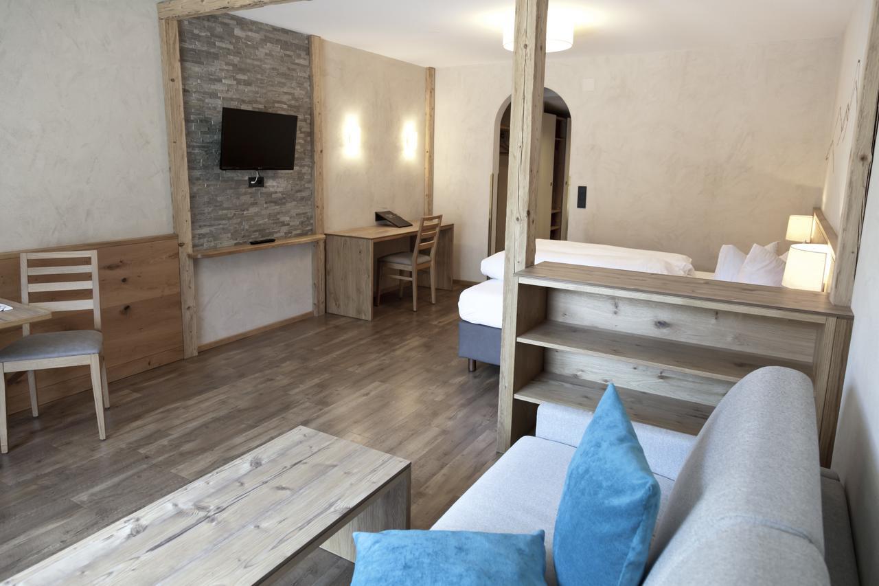 Hotel Mozart Landeck Zewnętrze zdjęcie