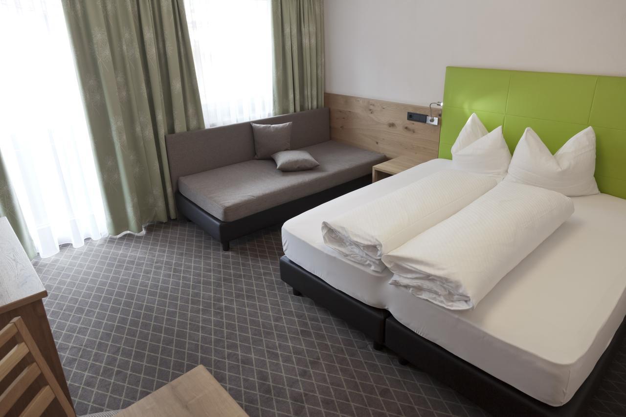 Hotel Mozart Landeck Zewnętrze zdjęcie