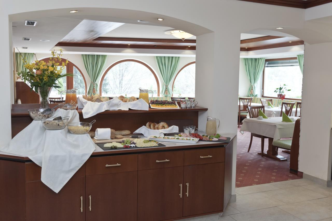 Hotel Mozart Landeck Zewnętrze zdjęcie
